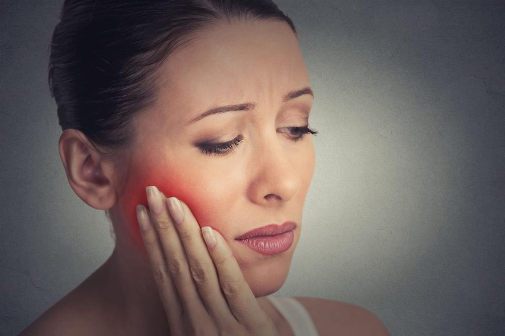 What to Do If You Have a Chipped or Broken Crown